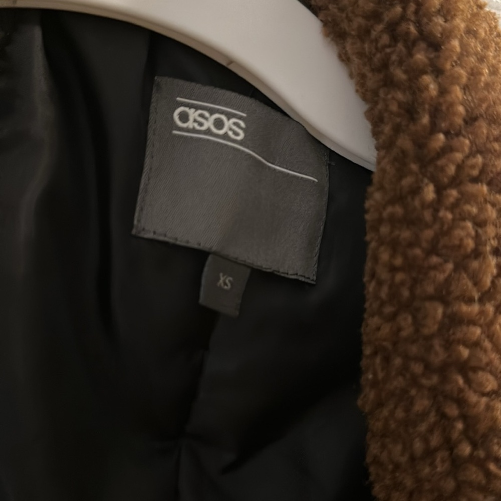 ASOS bomber jacket - Picture 4 of 9